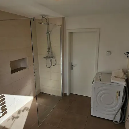Sehr Schoenes Und Grosses Haus In Dresden - Partys Und Andere Feierlichkeiten Sind Wegen Eventueller Laermbelaestigung Nicht Gestattet Экстерьер фото