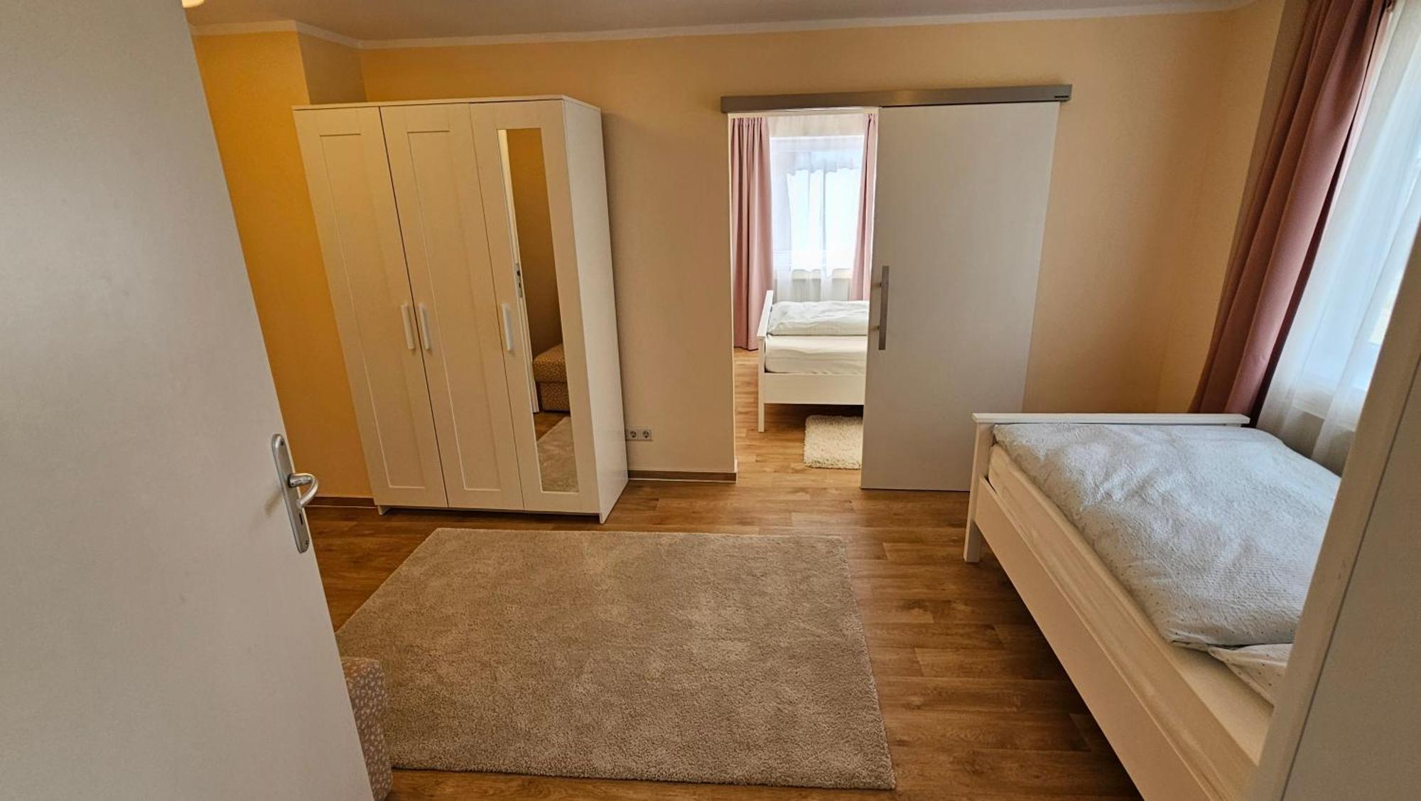 Sehr Schoenes Und Grosses Haus In - Partys Und Andere Feierlichkeiten Sind Wegen Eventueller Laermbelaestigung Nicht Gestattet Holiday home *